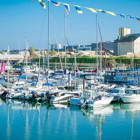 Apartment Renove Face Au Port Olona D'olonne - 4 Personnes *
